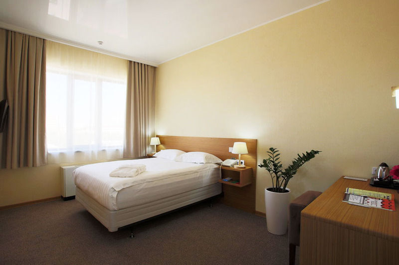 City Hotel Bichkek Extérieur photo