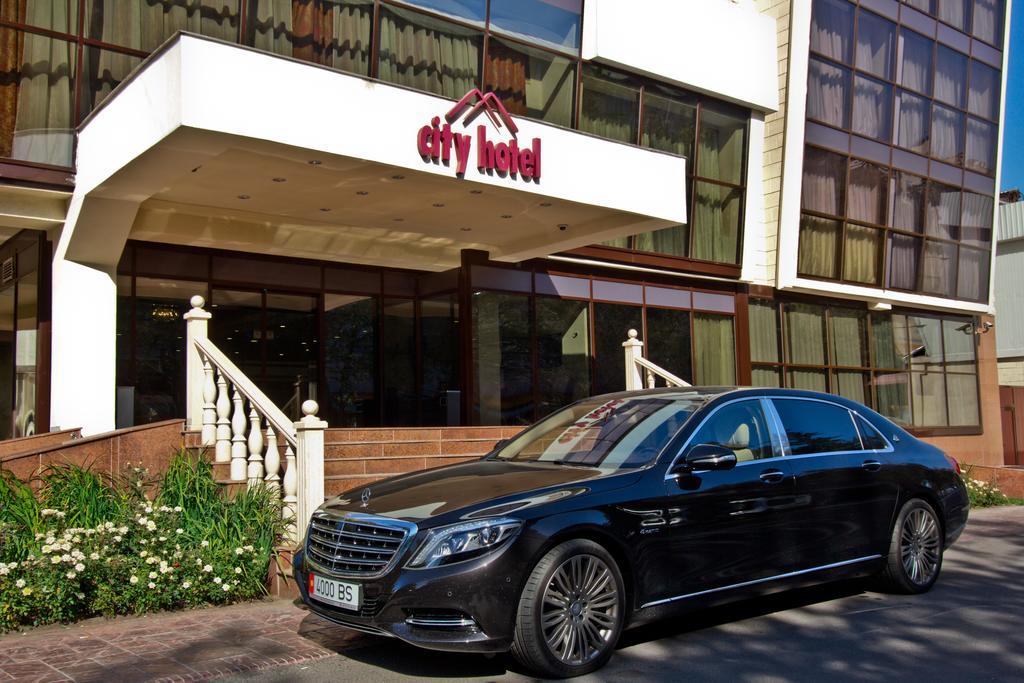 City Hotel Bichkek Extérieur photo