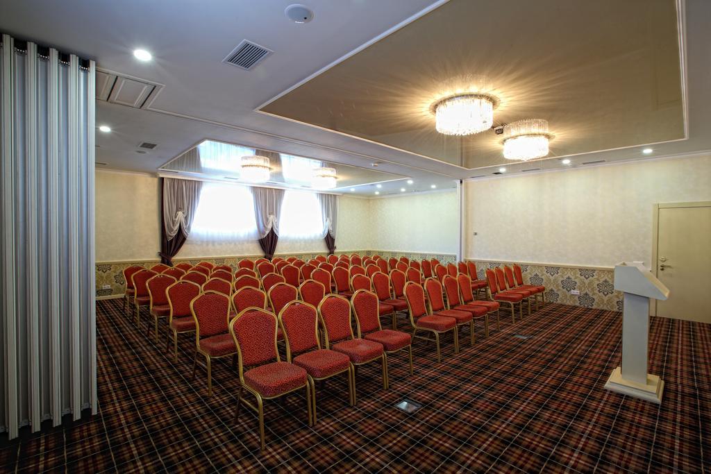 City Hotel Bichkek Extérieur photo