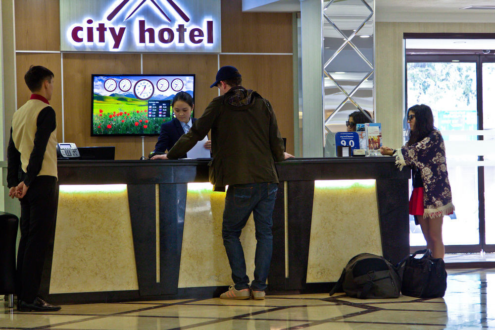 City Hotel Bichkek Extérieur photo